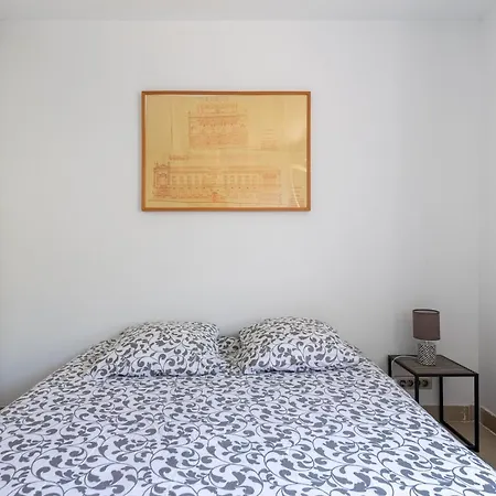 Holiday home Clementine Gravieres